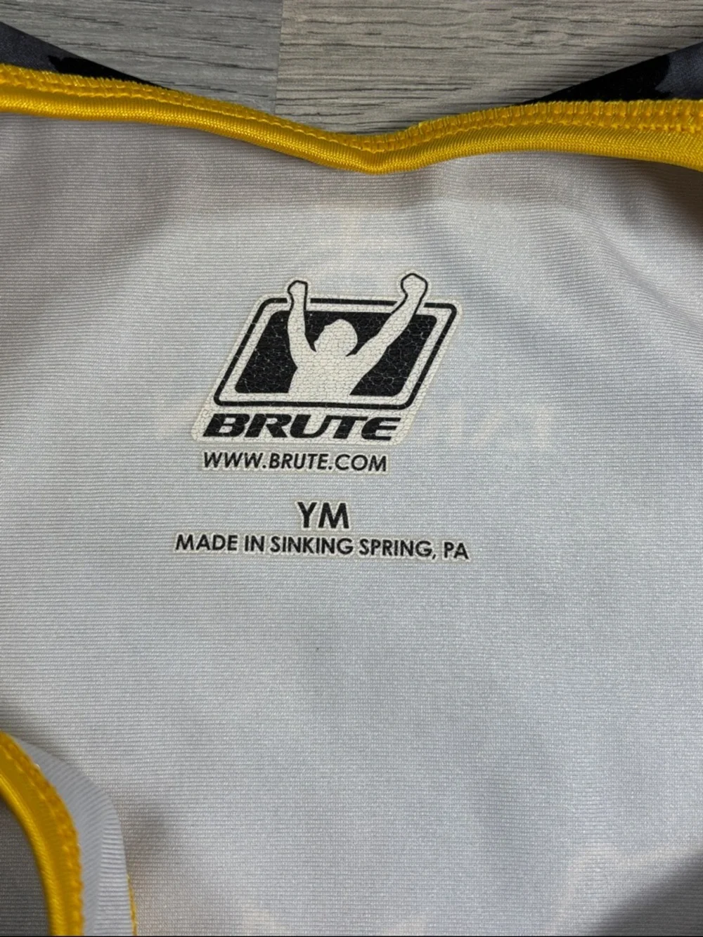Brute Takedown Youth Wrestling Singlet - size Youth Medium - Picture 4 of 4